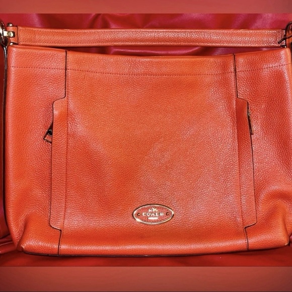🍁PRICE DROP🍁 Coach‎ Scout Red Leather Shoulder Bag - Picture 1 of 16